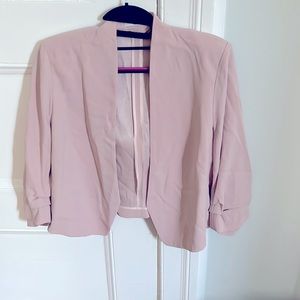 Babaton aritizia size 4 blush pink soft light cropped blazer ruched sleeves